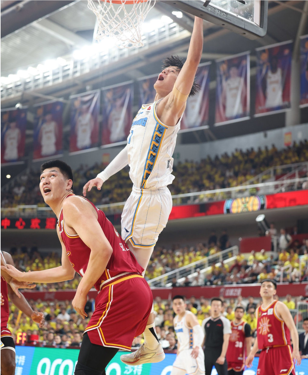 博鱼体育官方入口-刘传兴:上赛季对曾凡博犯规我问心无愧 不是故意的我不做过多解释