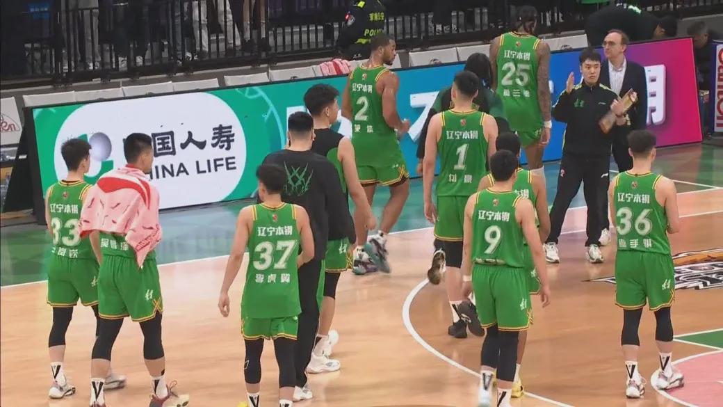 博鱼体育登录入口-辽篮击败福建！乌戈赛后盛赞三人！再收四大喜讯，季后赛弯道超车